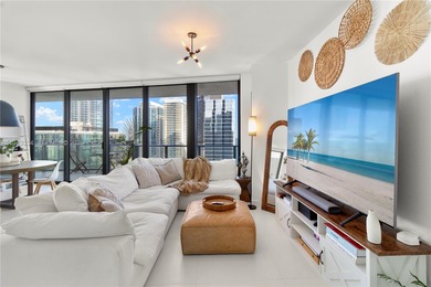 Bright & Spacious 2 bedroom + Den corner unit located in the