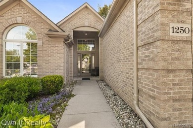 ***Open House Saturday June 13 from 1pm to 3pm*** Rare - photo 2