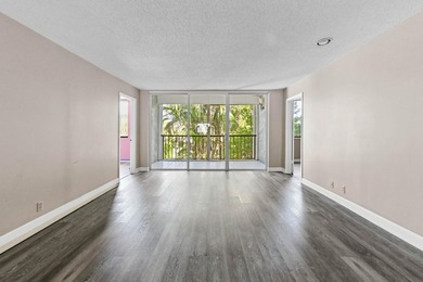 This beautiful condo presents an incredible opportunity for a - photo 8