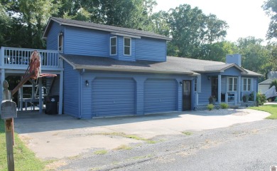 Lake Home For Sale in Murray, Kentucky