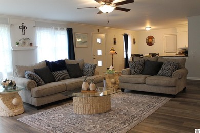 Waterview year round in the well-established Panorama Shores - photo 2