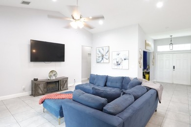 SHORT SALE** Excellent opportunity to own a 2022-built CBS home - photo 6