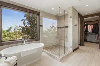Elevate your lifestyle at this stately, airy sanctuary in - photo 20