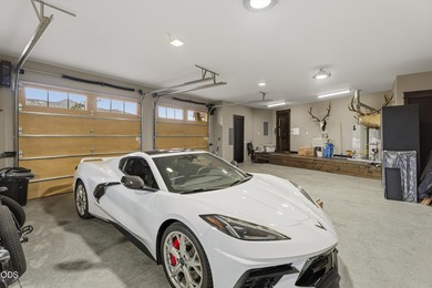 Elevate your lifestyle at this stately, airy sanctuary in - photo 29