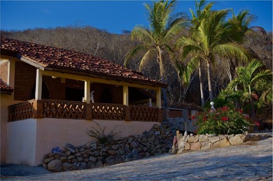 Perched on a dramatic bluff above the Pacific Ocean, MARALUZ is - photo 52