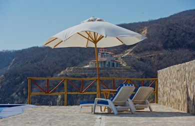 Perched on a dramatic bluff above the Pacific Ocean, MARALUZ is - photo 56