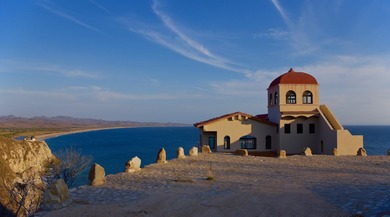 Perched on a dramatic bluff above the Pacific Ocean, MARALUZ is - photo 57