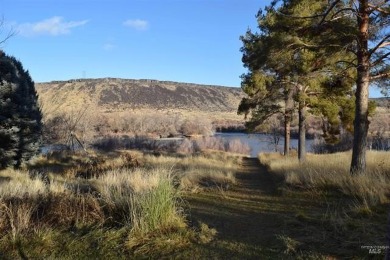 Lake Home For Sale in Buhl, Idaho
