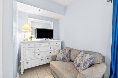 Beautifully updated and fully furnished 2BR + bunkroom/3BA condo - photo 16