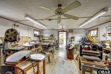 The possibilities are truly endless with this one-of-a-kind - photo 43