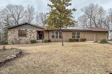 Bull Shoals Lake Home For Sale in Flippin Arkansas