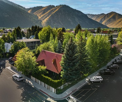 Big Wood River Home For Sale in Ketchum Idaho