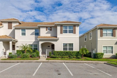 Lake Townhome/Townhouse For Sale in Kissimmee, Florida