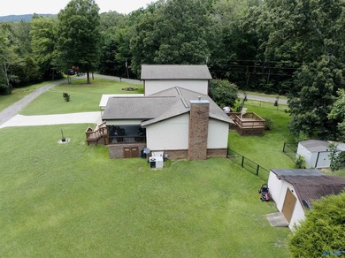 Rare opportunity on Weiss Lake! This beautifully updated 4BR/3BA - photo 21
