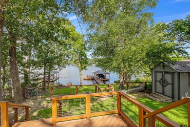 Welcome to your ideal waterfront retreat! This beautifully - photo 26