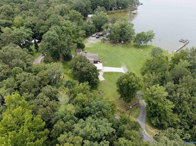 Rare opportunity on Weiss Lake! This beautifully updated 4BR/3BA - photo 31