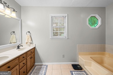 HILLCREST SCHOOL DISTRICT!!! Discover your dream home in a prime - photo 35