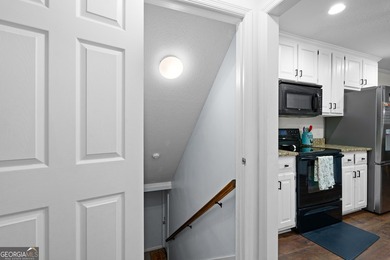 HILLCREST SCHOOL DISTRICT!!! Discover your dream home in a prime - photo 45