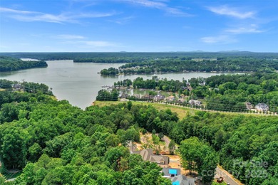 Lake Wylie Lot For Sale in Belmont North Carolina