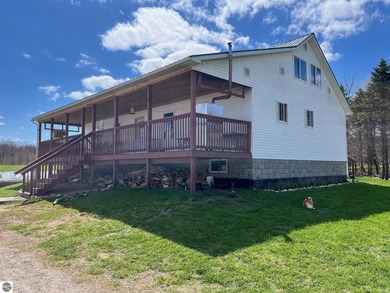 (private lake, pond, creek) Home For Sale in Brethren Michigan