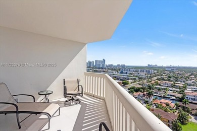 SPECTACULAR PANORAMIC VIEWS FROM THIS HIGH FLOOR FULLY RENOVATED - photo 5