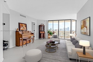 SPECTACULAR PANORAMIC VIEWS FROM THIS HIGH FLOOR FULLY RENOVATED - photo 7