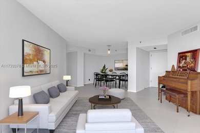 SPECTACULAR PANORAMIC VIEWS FROM THIS HIGH FLOOR FULLY RENOVATED - photo 9