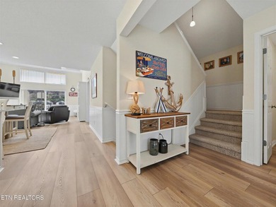 MOTIVATED SELLER! Room for everyone in a gorgeous lakefront - photo 5