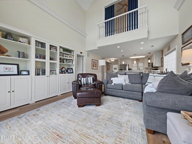 MOTIVATED SELLER! Room for everyone in a gorgeous lakefront - photo 6