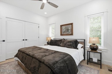 Newly Constructed Stunning Mountain Retreat - Where Luxury Meets - photo 12