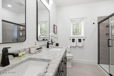 Newly Constructed Stunning Mountain Retreat - Where Luxury Meets - photo 13