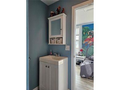 Your Coastal Getaway in Matunuck Awaits! Welcome to Mary - photo 11