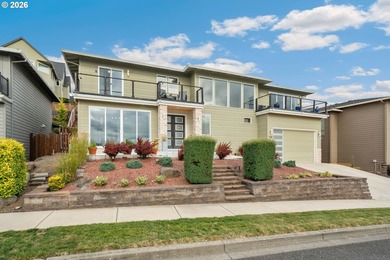 Experience refined Pacific Northwest living in this exceptional - photo 4