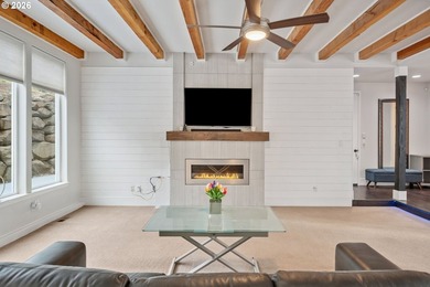 Experience refined Pacific Northwest living in this exceptional - photo 9