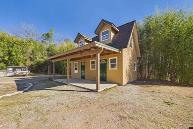 (private lake, pond, creek) Home For Sale in Salesville Arkansas