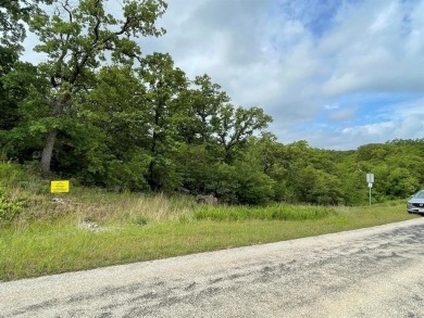 Lake Acreage Sale Pending in Bowie, Texas