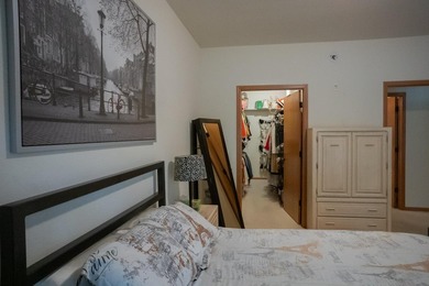 Welcome to Creekside in Edina, where upscale, maintenance-free - photo 17