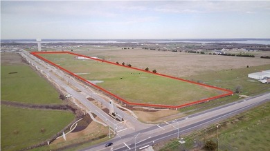 THIS PROPERTY IS SLATED FOR FUTURE MIXED USE. IT IS CURRENTLY IN - photo 2