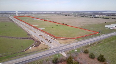 THIS PROPERTY IS SLATED FOR FUTURE MIXED USE. IT IS CURRENTLY IN - photo 3