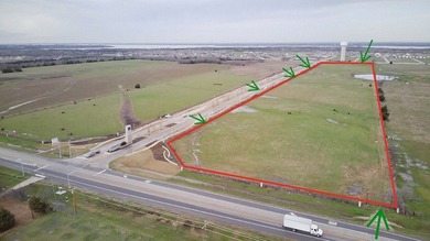 THIS PROPERTY IS SLATED FOR FUTURE MIXED USE. IT IS CURRENTLY IN - photo 4