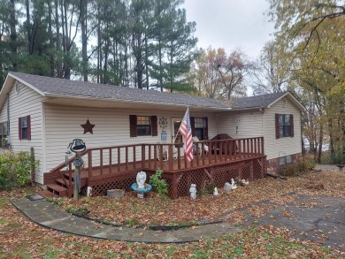 Lake Home For Sale in Springville, Tennessee