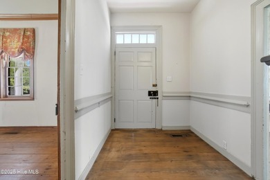 The Charlton House, ca1765, was built for Jasper Charlton, a - photo 8