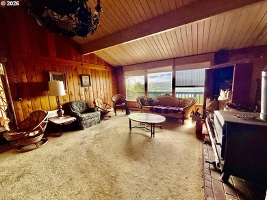ONE-OF-A-KIND OPPORTUNITY! Rarely does a property of this - photo 8