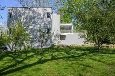 Set along a remarkable stretch of Lake Monona shoreline, this - photo 15