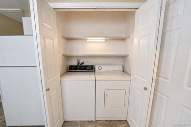 Welcome to this charming, well-maintained 2-bedroom, 1-bath - photo 19