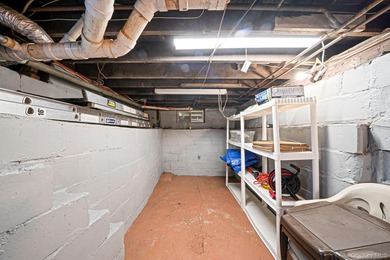 Welcome to this charming, well-maintained 2-bedroom, 1-bath - photo 23