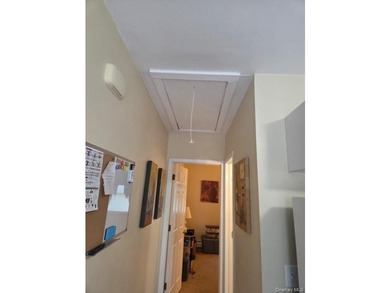 Welcome to this charming, well-maintained 2-bedroom, 1-bath - photo 25