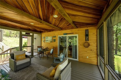 Stunning lake views immediately capture your attention upon - photo 31