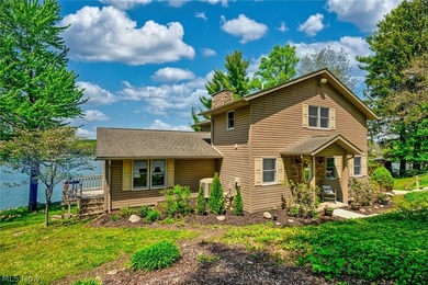 Stunning lake views immediately capture your attention upon - photo 42