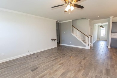 This community is a, family-friendly, residential neighborhood - photo 16